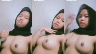 Bokep ukhti hijab hitam pamer susu mungil